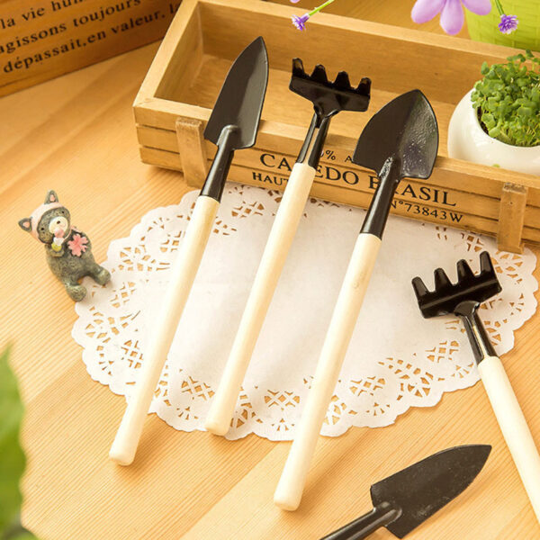 Three-piece set of gardening tools, mini garden tools, multi-functional shovel, rake, shovel, household plant loose soil shovel wholesale - Image 5