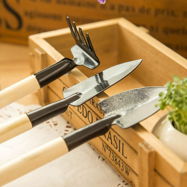 Three-piece set of gardening tools, mini garden tools, multi-functional shovel, rake, shovel, household plant loose soil shovel wholesale - Image 4